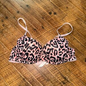 Victoria’s Secret Pink leopard wear everywhere lightly lined 36B bra